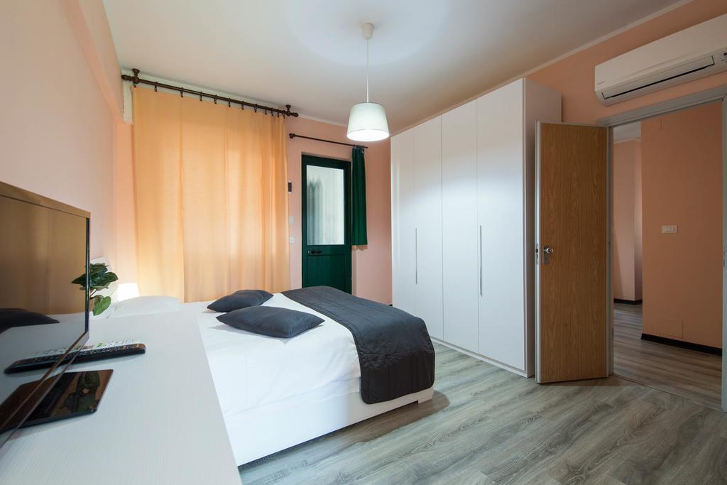 Hotel Riviera Pietra Ligure Bilik gambar