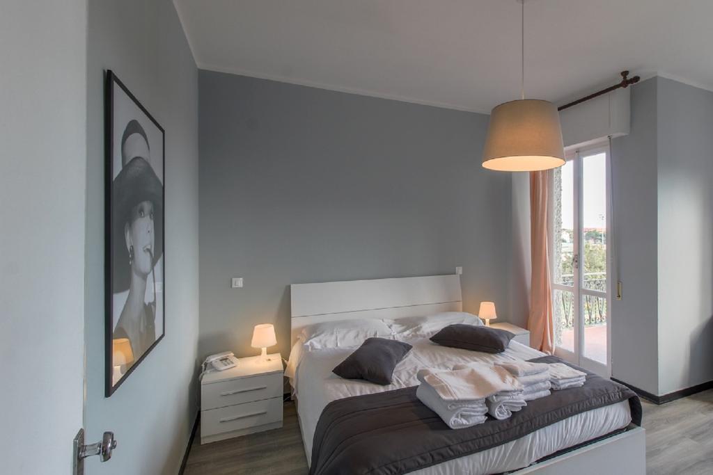 Hotel Riviera Pietra Ligure Luaran gambar