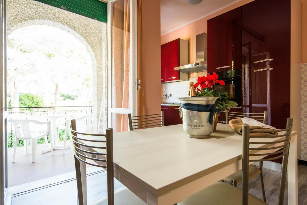 Hotel Riviera Pietra Ligure Luaran gambar