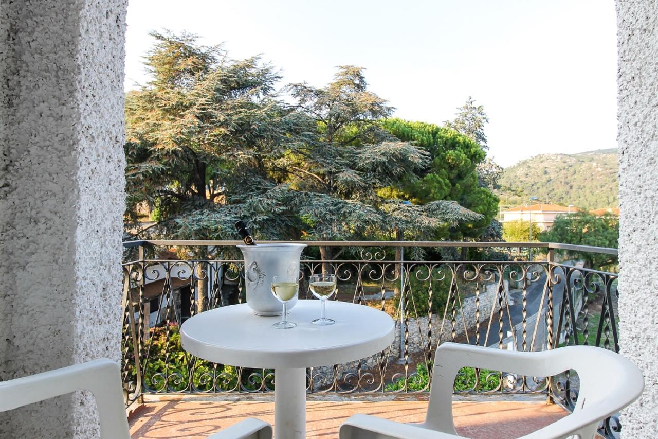 Hotel Riviera Pietra Ligure Luaran gambar