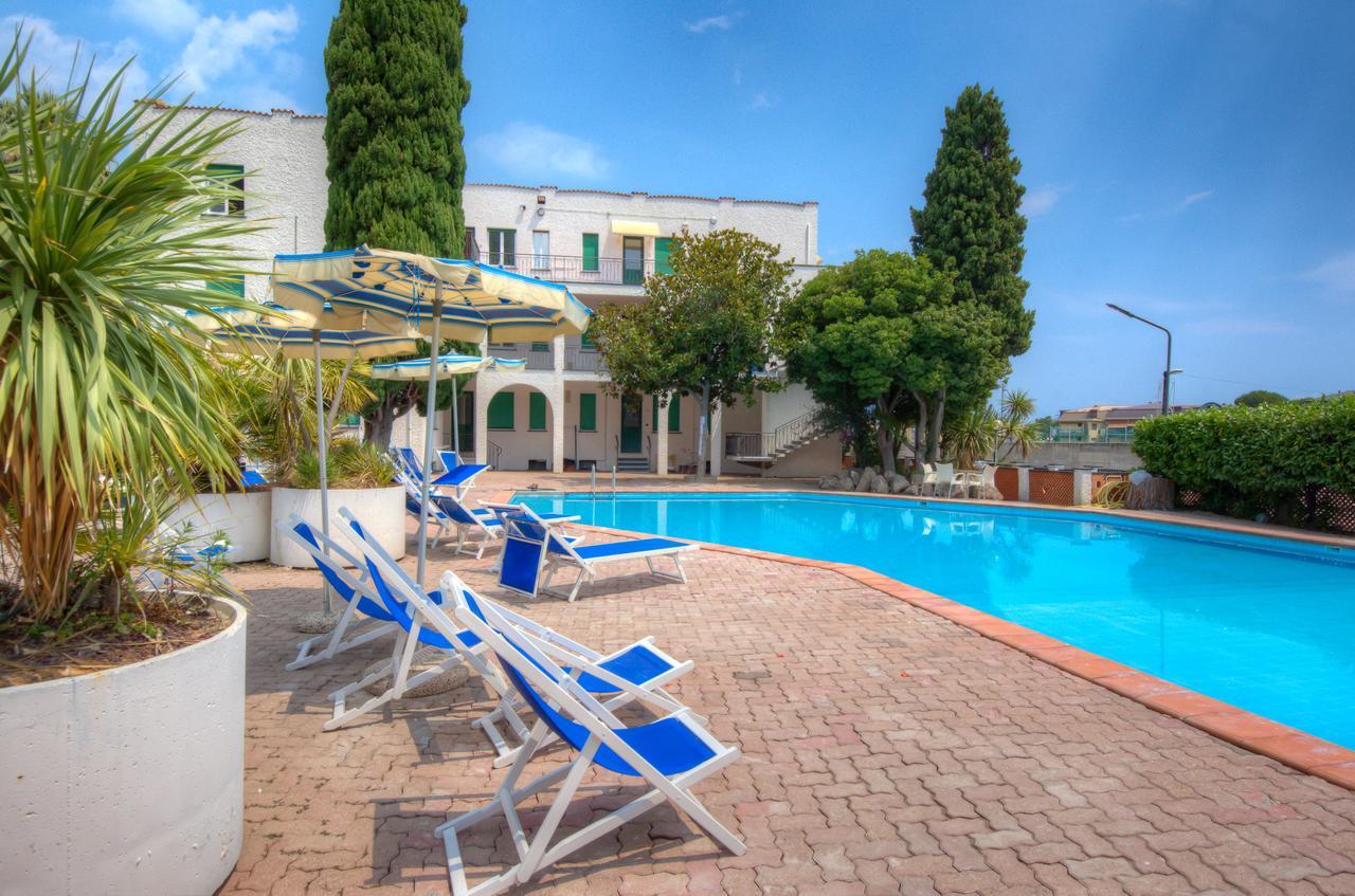 Hotel Riviera Pietra Ligure Luaran gambar