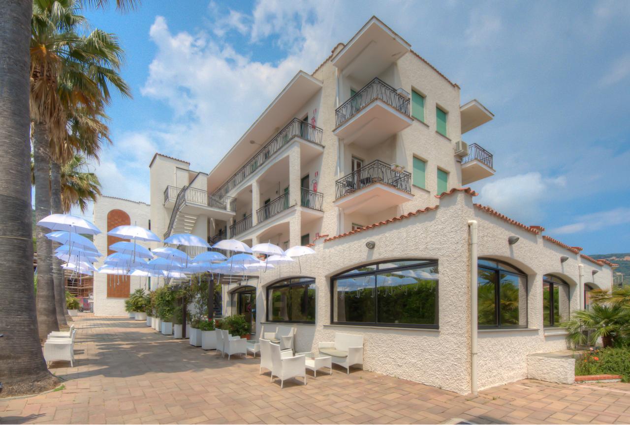 Hotel Riviera Pietra Ligure Luaran gambar