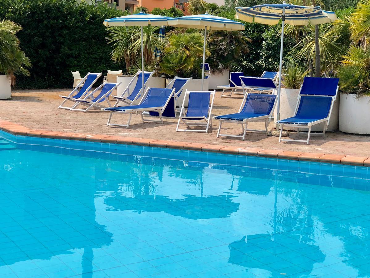 Hotel Riviera Pietra Ligure Luaran gambar